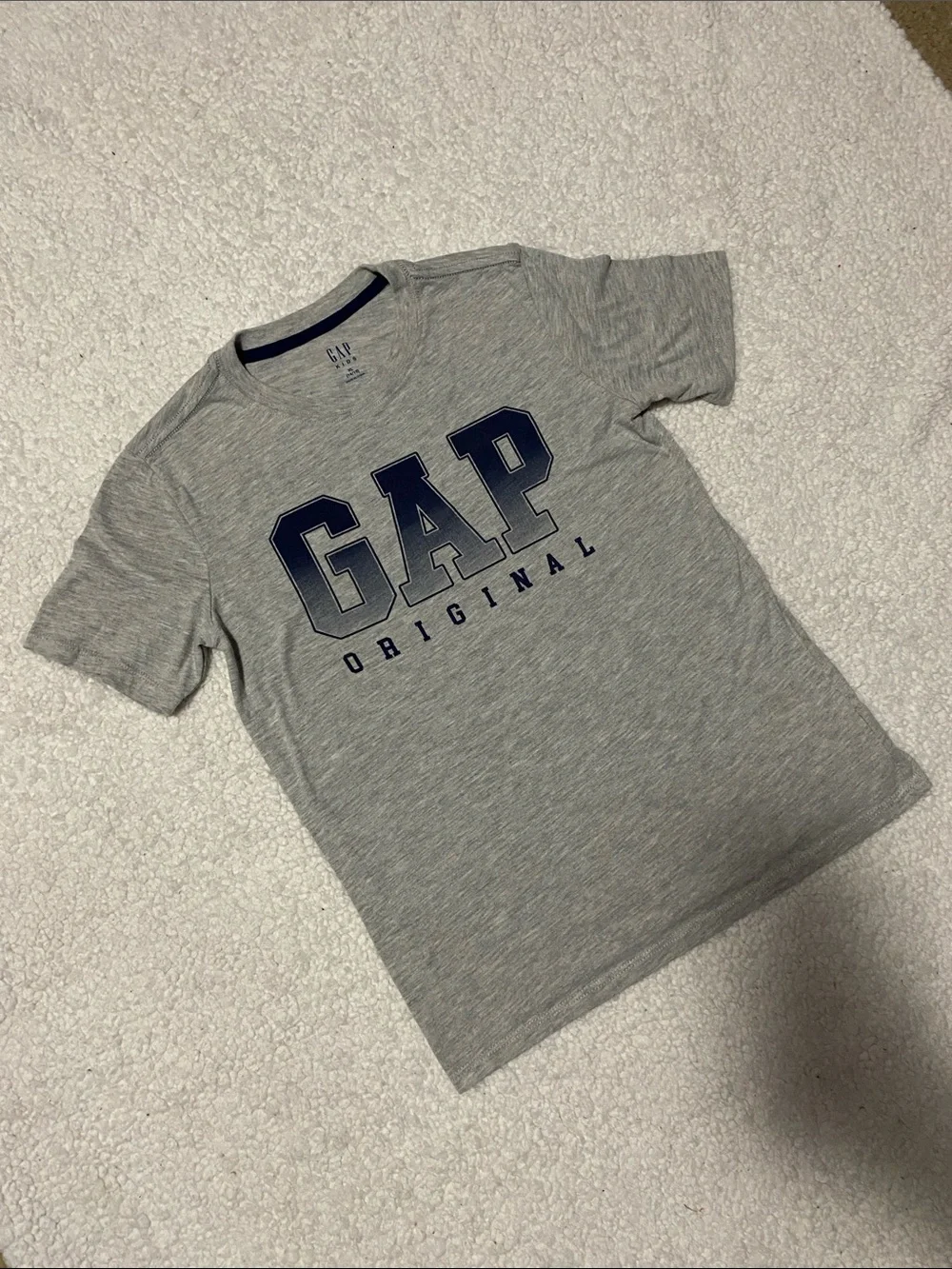 GAP youth boys size XL 14 - 16 grey tee shirt